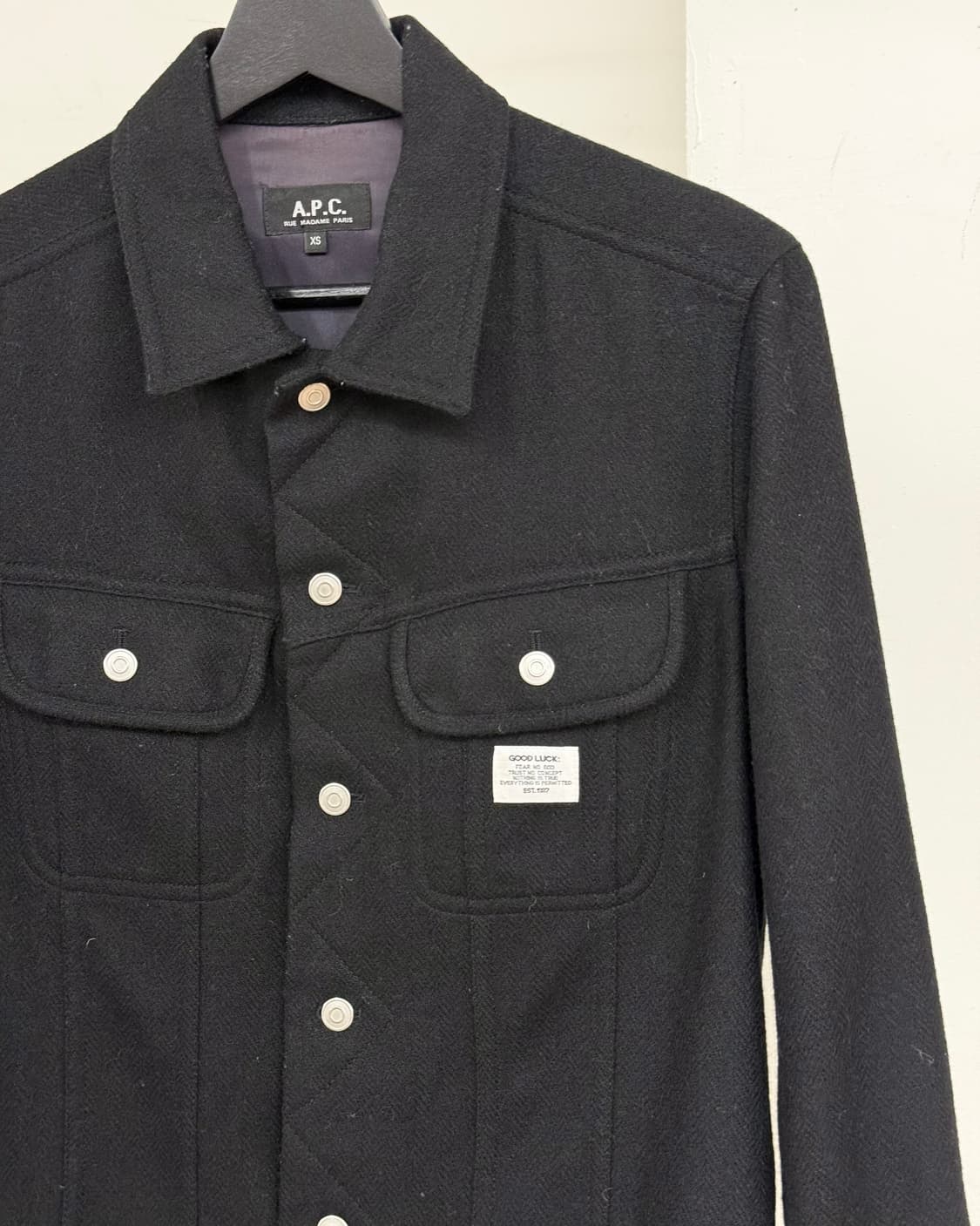 아페쎄 블랙 버튼업 굿럭 자켓 상품이미지4