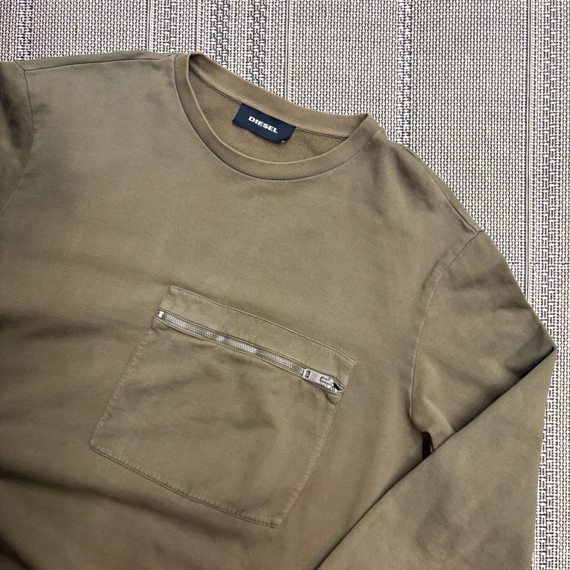 디젤 하드 올리브 페이딩 집 포켓 스웻셔츠 상품이미지2