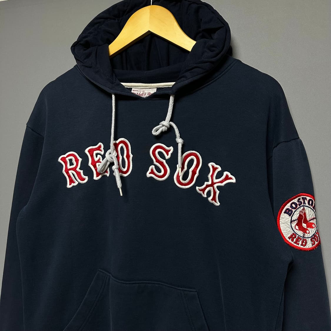 [M]미첼엔네스 레드삭스 네이비 후드티 상품이미지2