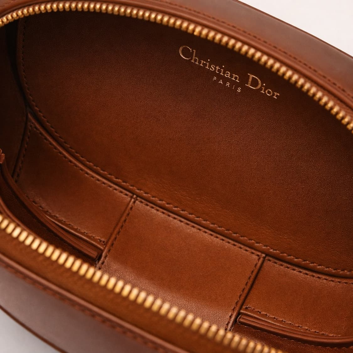 [S급] 디올 CD 시그니처 오벌 카메라 크로스백 판매합니다!!! 상품이미지2