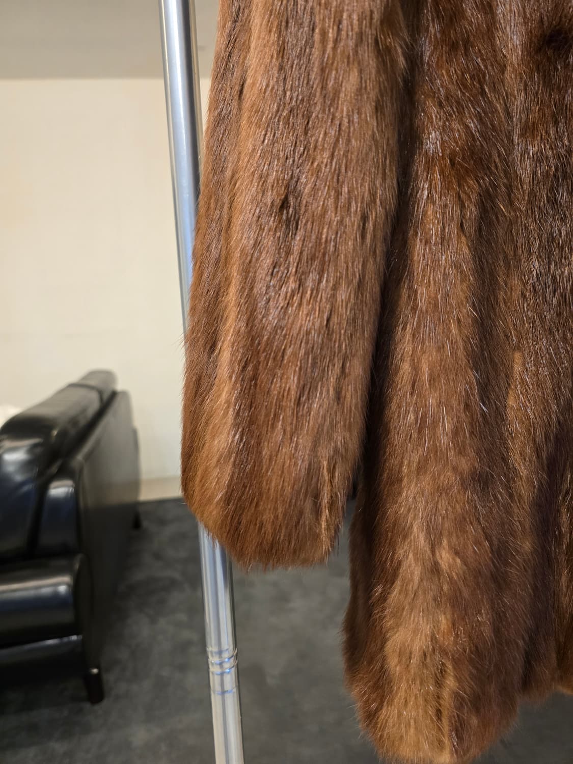 브라운 컬러 밍크모피코트 상품이미지3