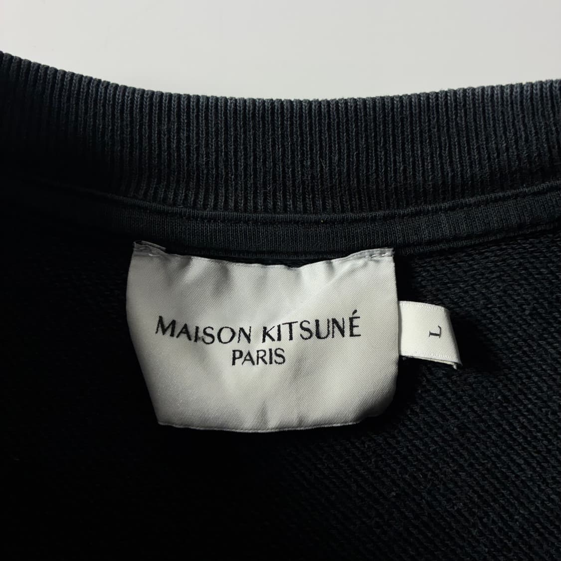 Maison kitsne  메종 키츠네 폭스패치 코튼 블랙 맨투맨  상품이미지4