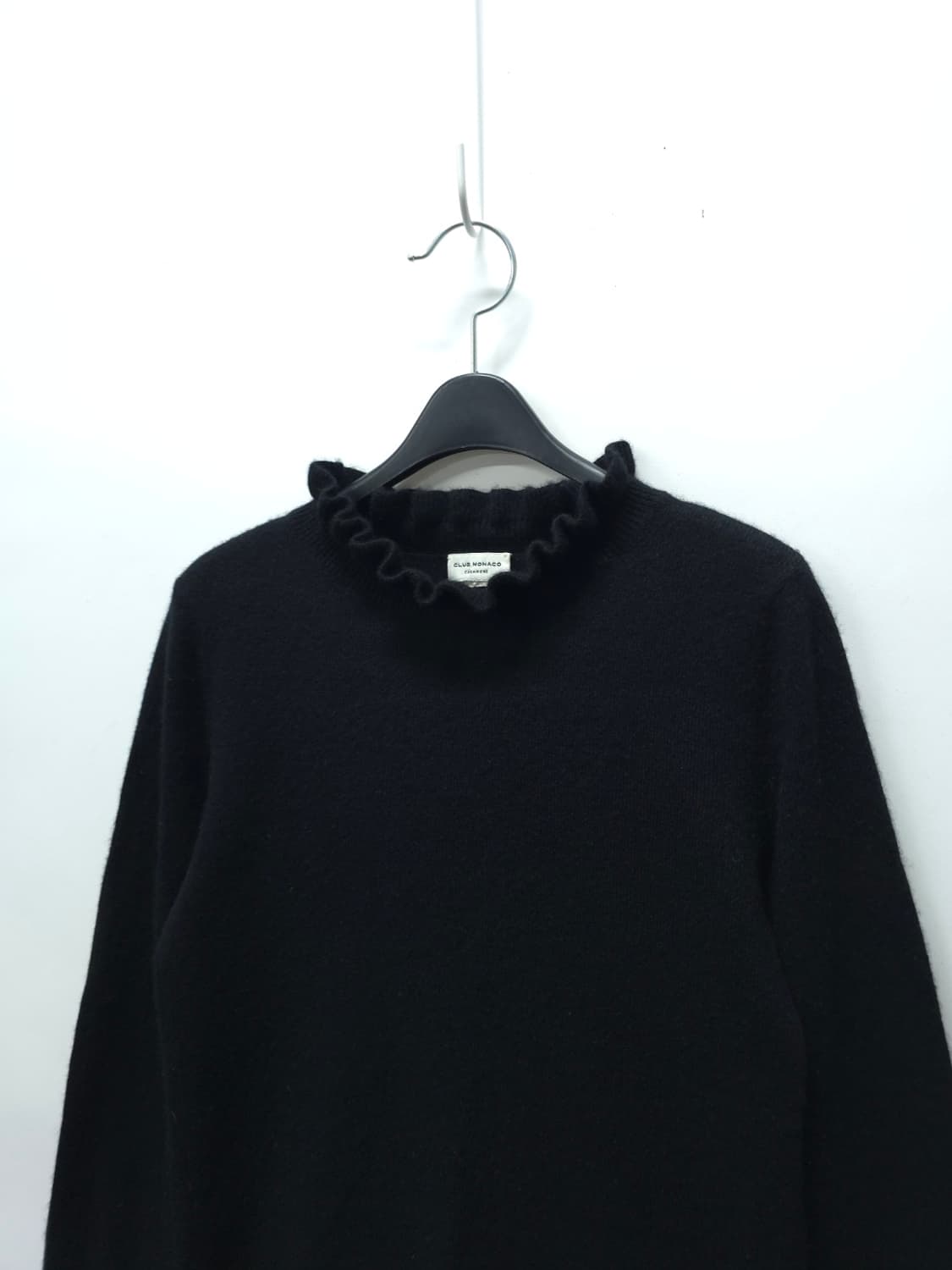 [클럽모나코] 프릴 넥 캐시미어 100% 니트(44) 상품이미지2