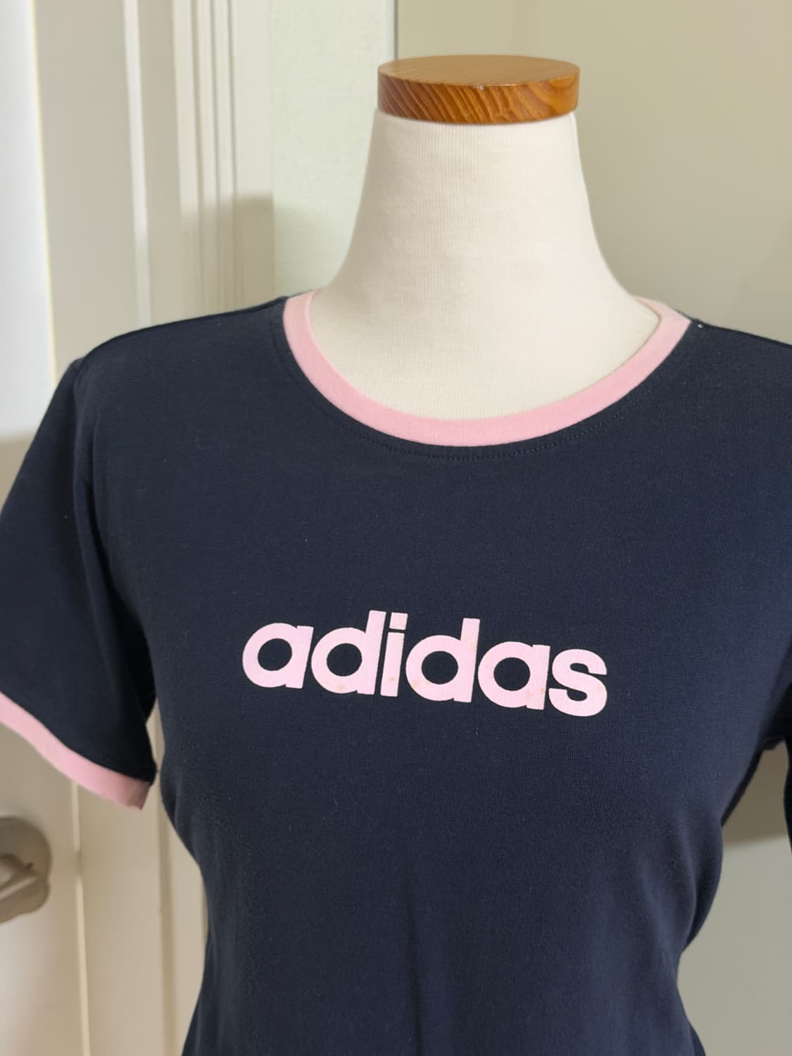아디다스 핑크네이비 링거티 반팔 상품이미지2