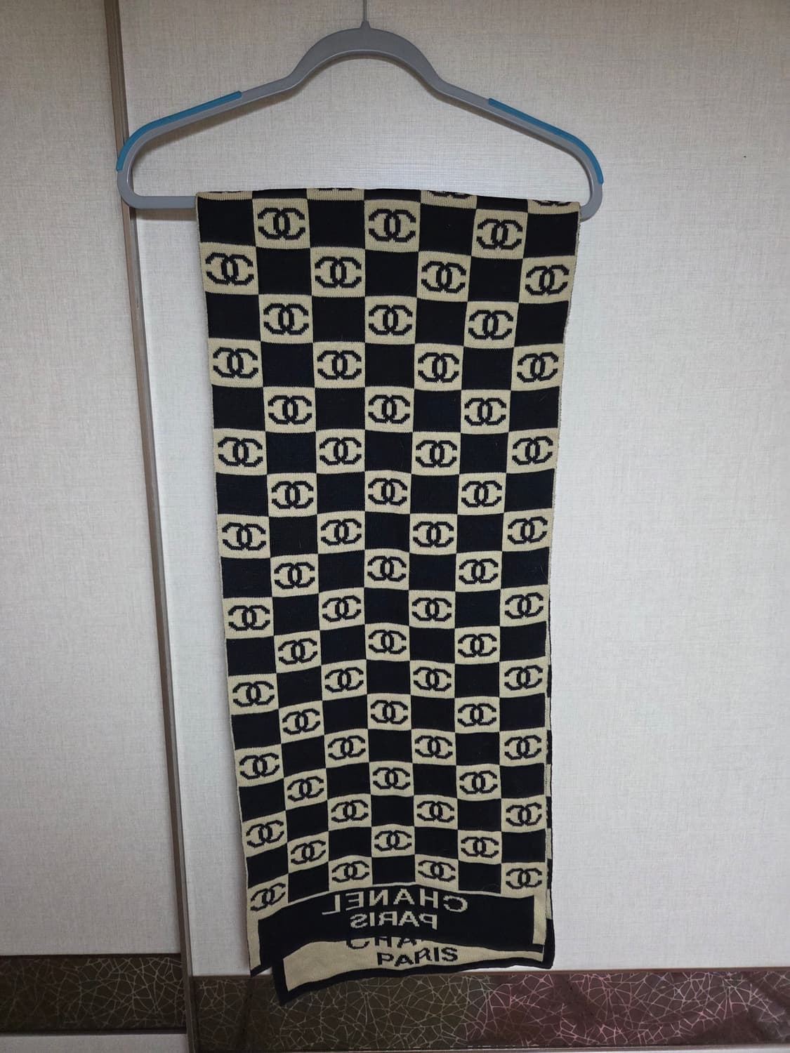 CHANEL CC 로고 양면머플러 블랙/베이지 상품이미지3