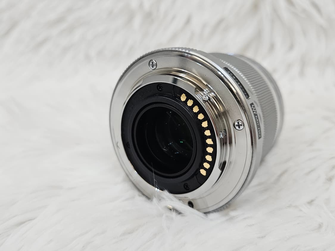 [민트] 올림푸스 M.Zuiko 45mm f1.8 단렌즈 판매 상품이미지4