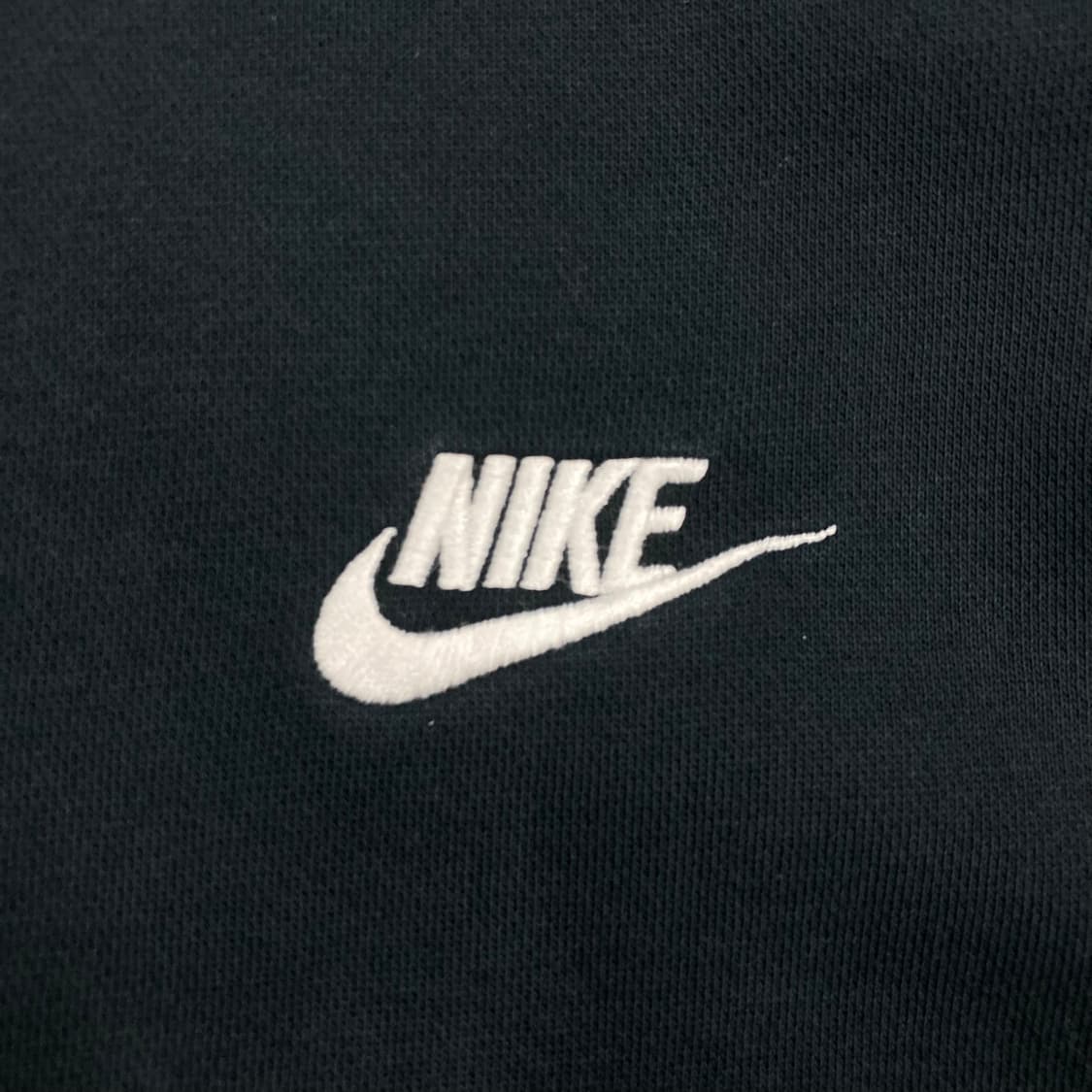 나이키 네이비 컬러 퓨추라 스몰 로고 후드티 상품이미지2
