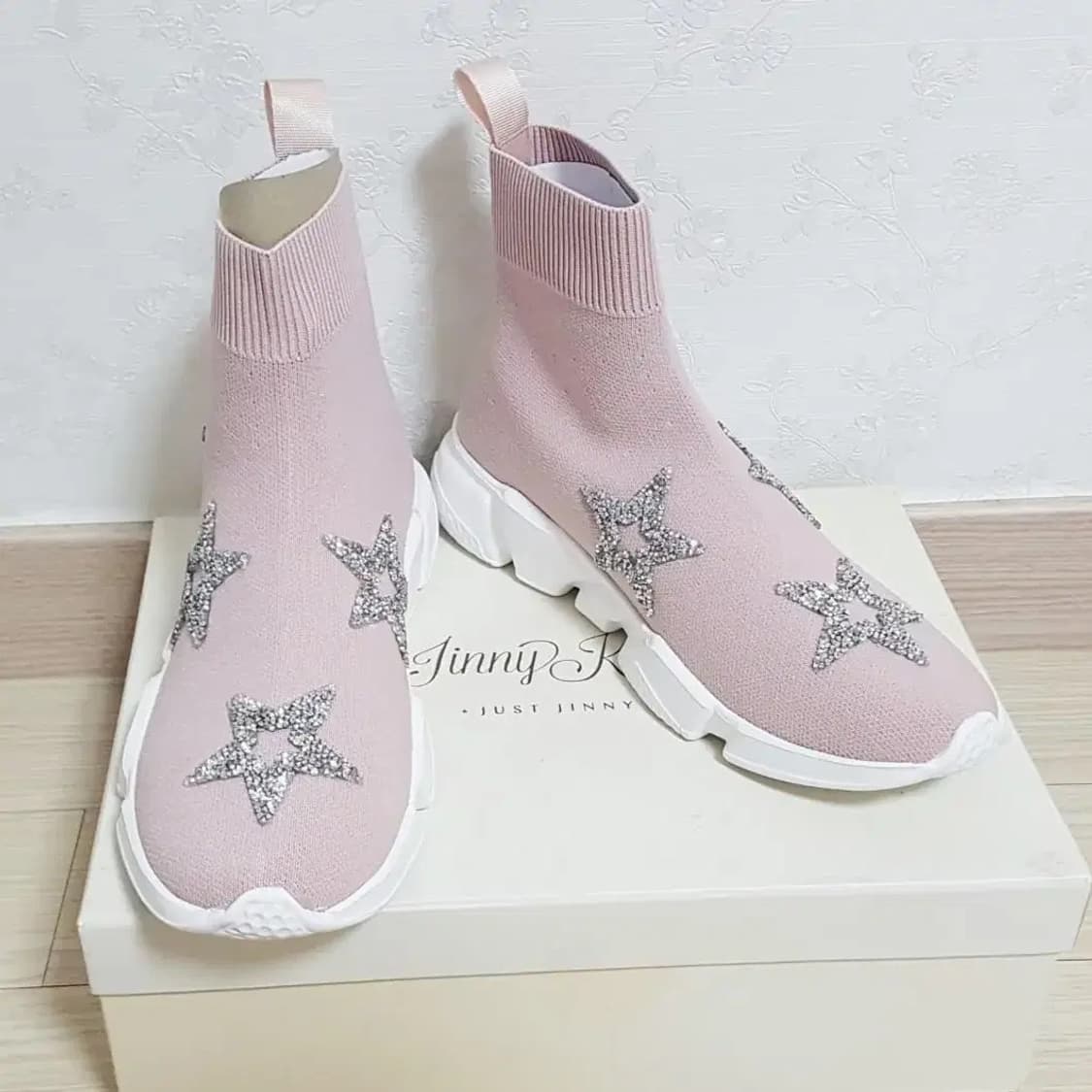 [새상품급] 지니킴 삭스 스니커즈 핑크 사이즈 240~245 상품이미지2