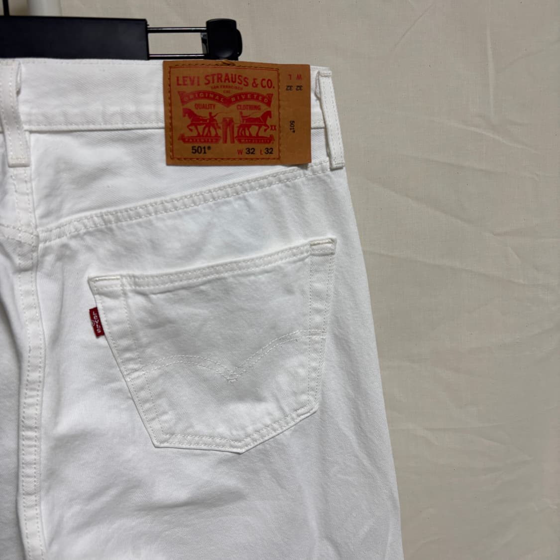 리바이스 501 화이트 스트레이트 데님팬츠 / W32, L32 상품이미지7