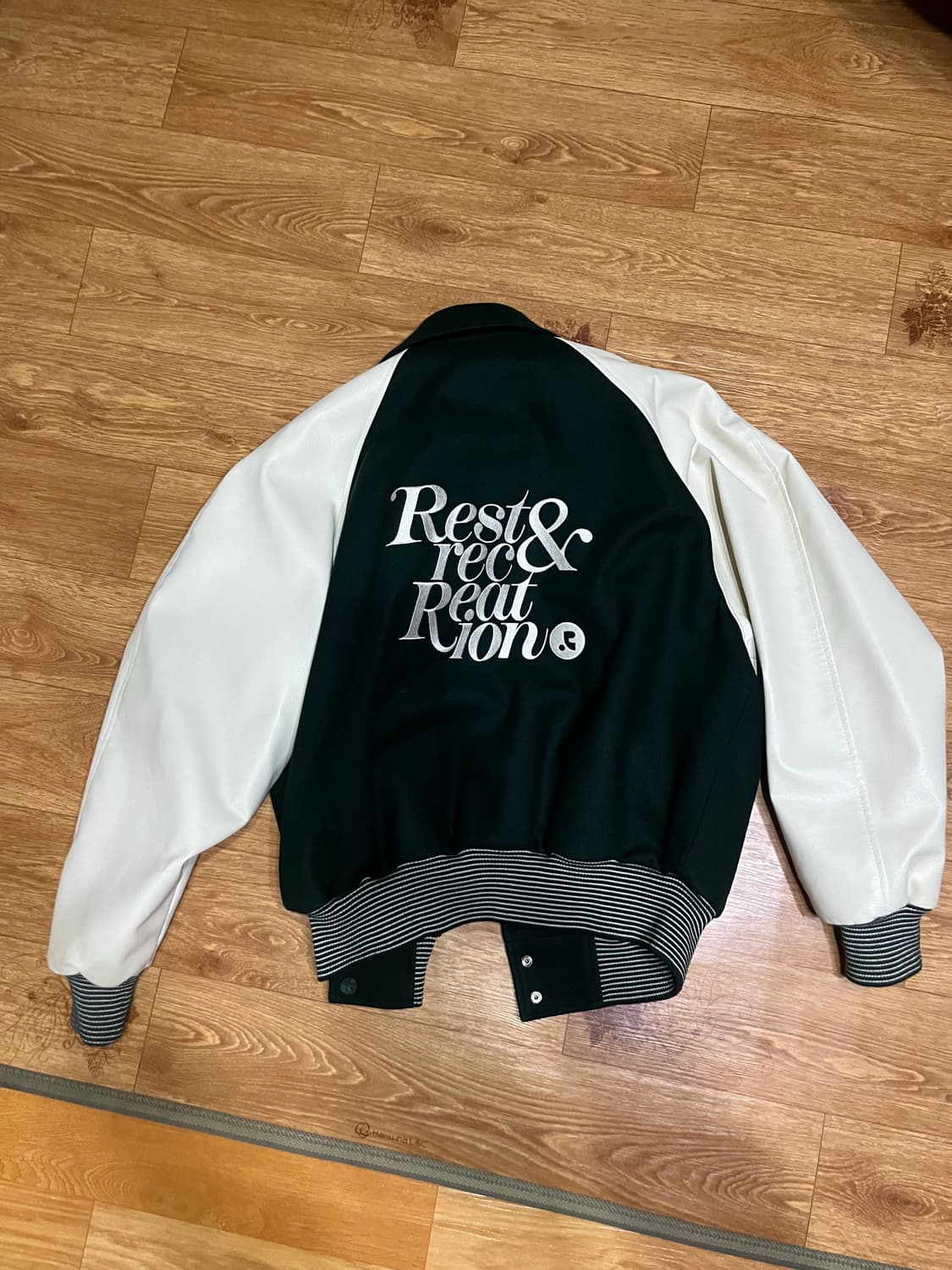 레스트앤렉브레이션 바시티 봄버자켓 Rest&Recreation 상품이미지2