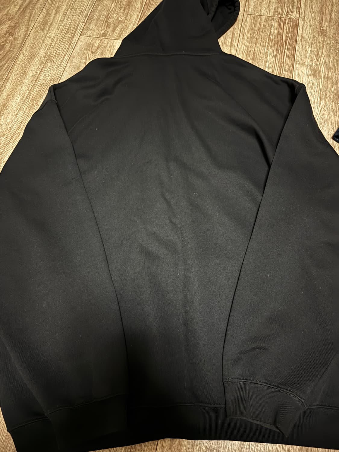 발렌시아가 월계수 후드티 상품이미지2