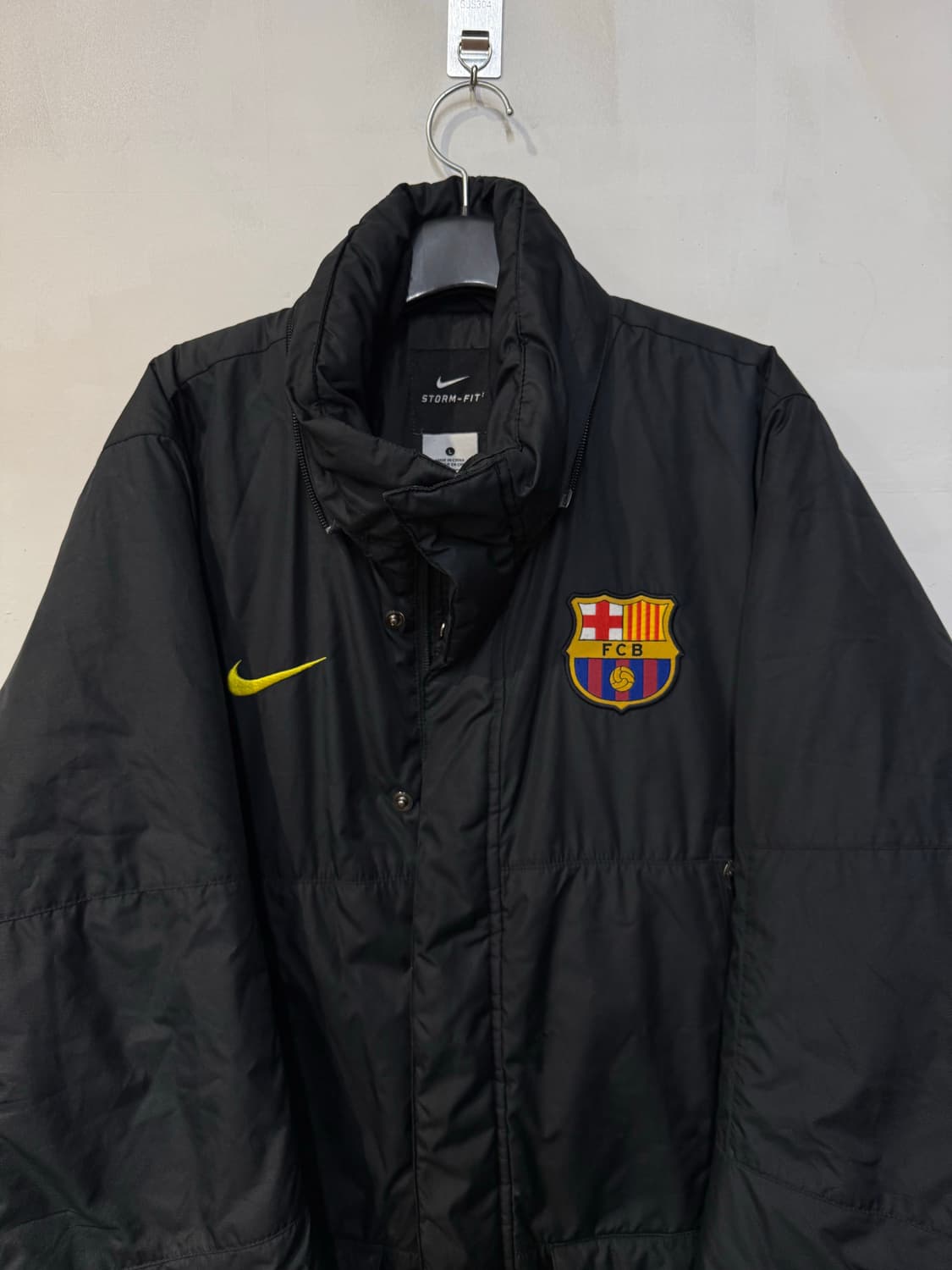 나이키 바르셀로나 블랙 패딩 상품이미지2