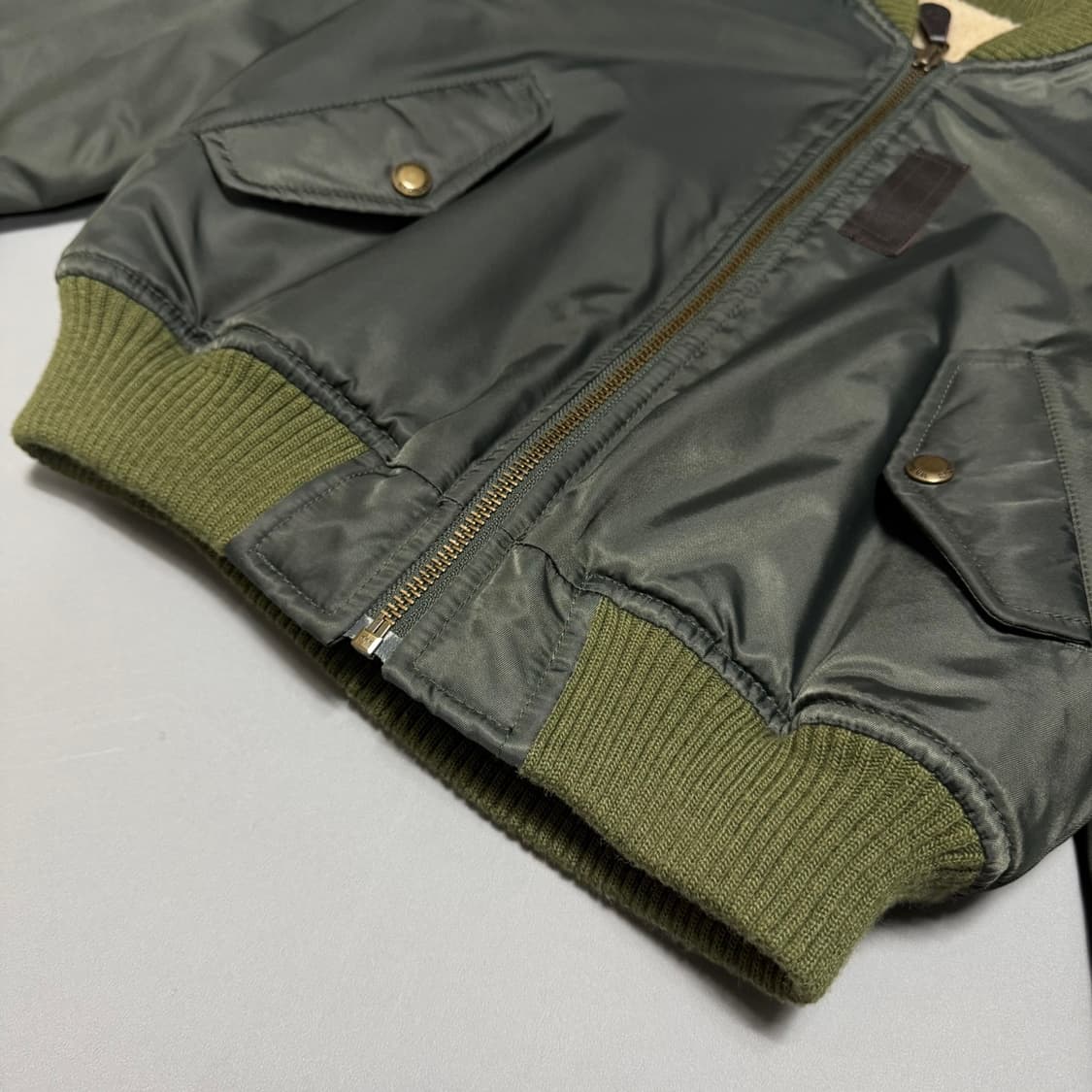 SLY Japan 올리브 덤블 리버시블 쇼트 플라이트 MA-1 자켓 상품이미지4
