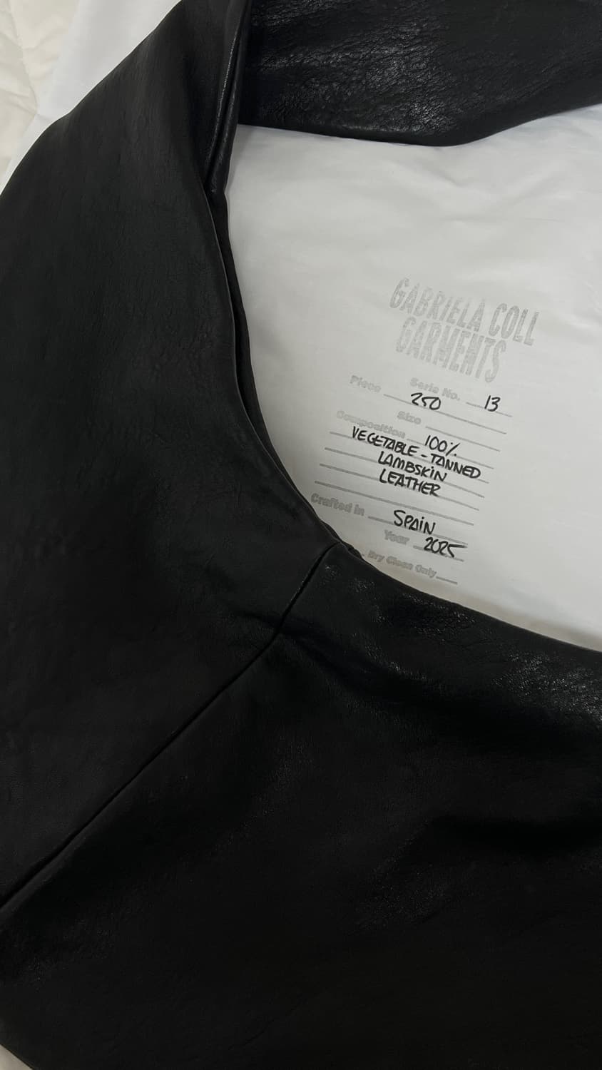 가브리엘라 콜 가먼츠 no.250 lambskin 크로스백 상품이미지3