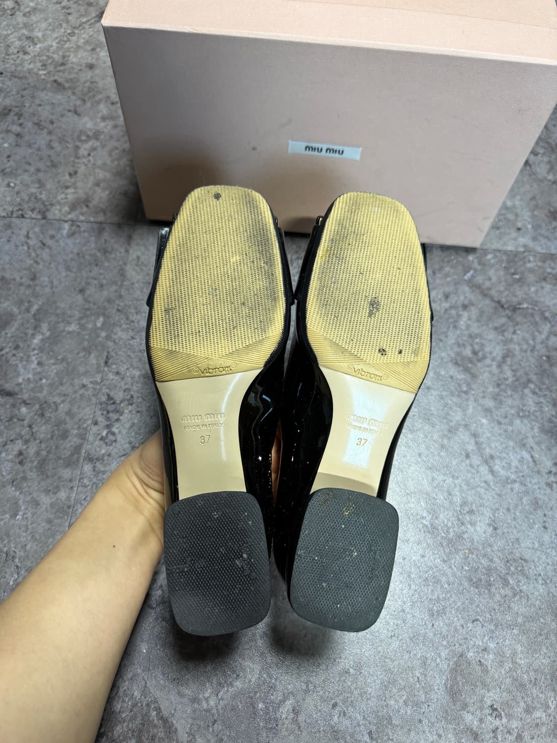 미우미우 플랫 로퍼 37 풀박스 상품이미지4