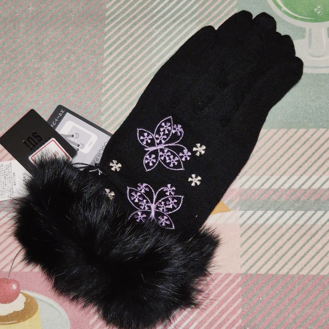 07s 안나수이 블랙 나비 래빗 퍼 울 터치 장갑 상품이미지9