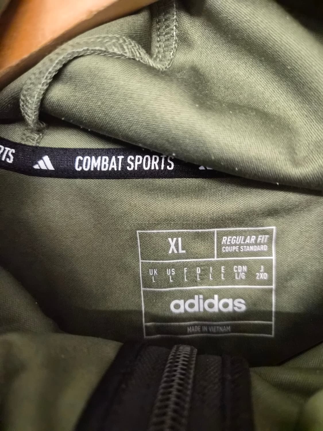 XL) 아디다스 컴뱃스포츠 하이드로 3.0 트랙수트 팝니다 상품이미지4