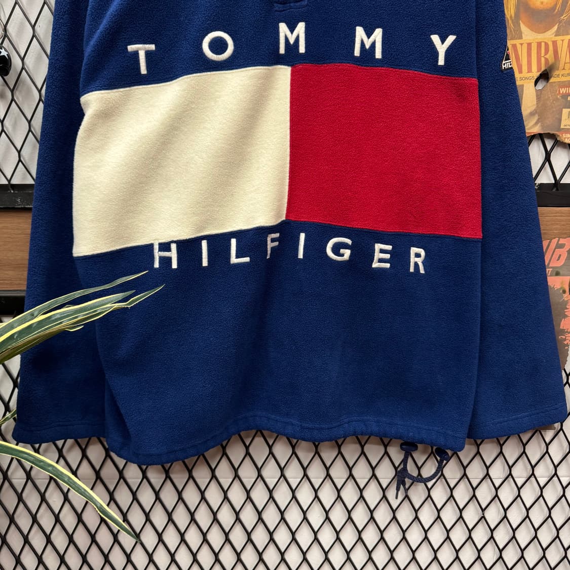 90s 타미힐피거 스냅 버튼 오버플리스 전면 빅플래그 포인트 블루 상품이미지4