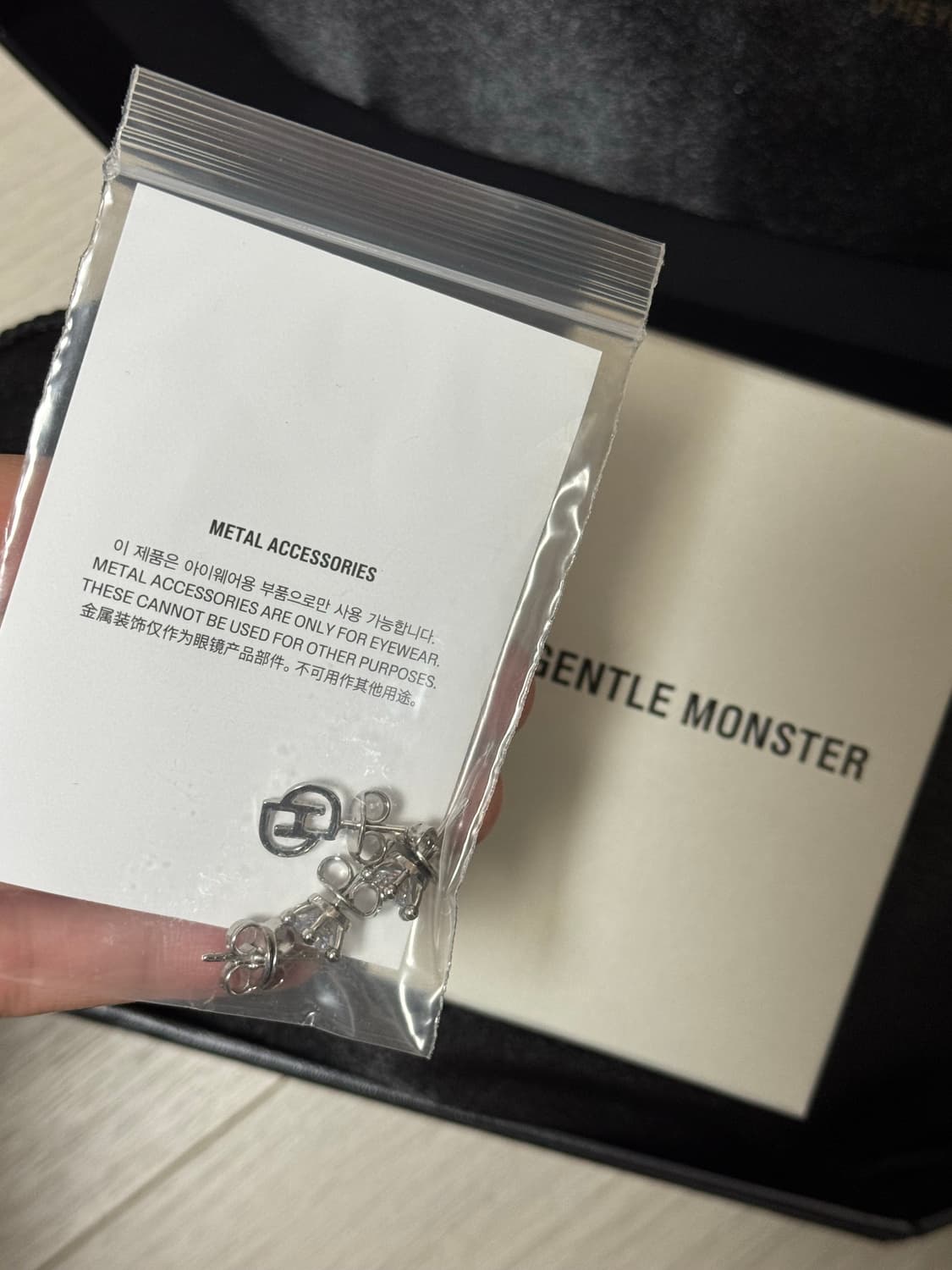 젠틀 몬스터 x 데이제르 피어스드 02 실버 상품이미지3