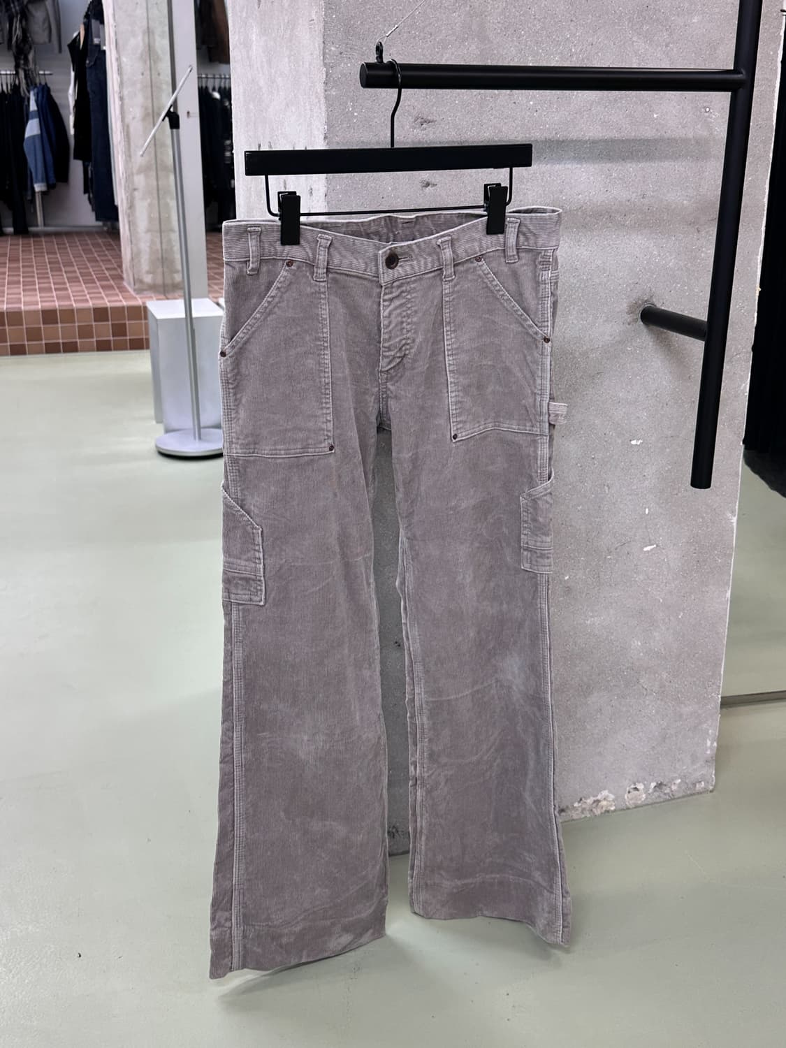 soft warm gray corduroy flare pants 상품이미지5