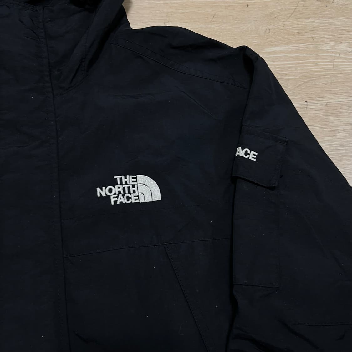 노스페이스 여성 초판본 기능성 바람막이 후드자켓 [블랙] S/90 상품이미지4