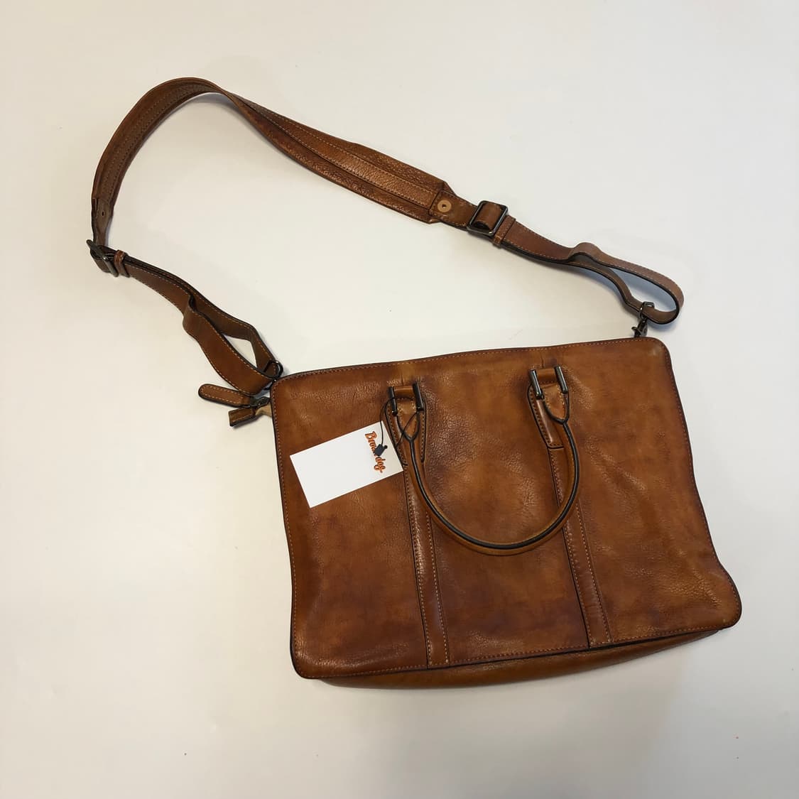 카우하이드 에이징 레더백 상품이미지2