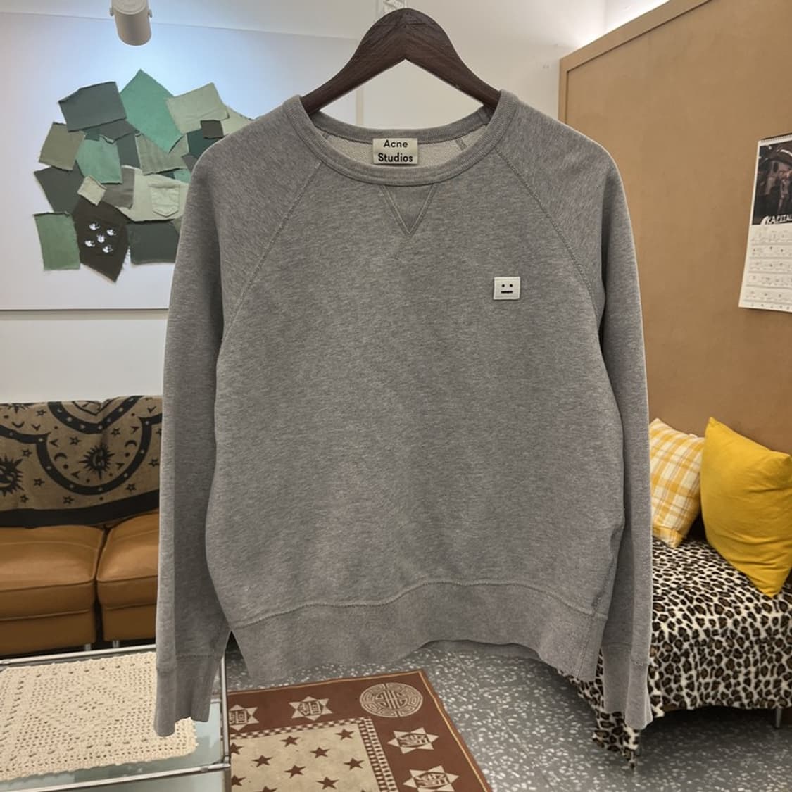 아크네스튜디오 빈티지 스트릿  키치 페이스로고 맨투맨 M C09931 상품이미지3