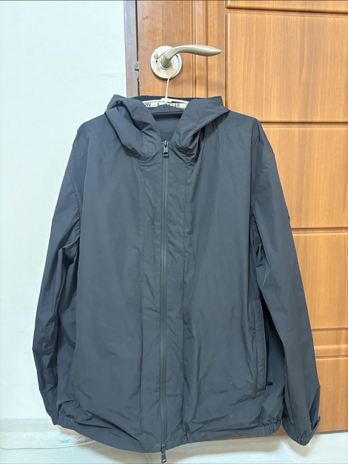 몽클레어 바람막이 교신 판매 상품이미지2