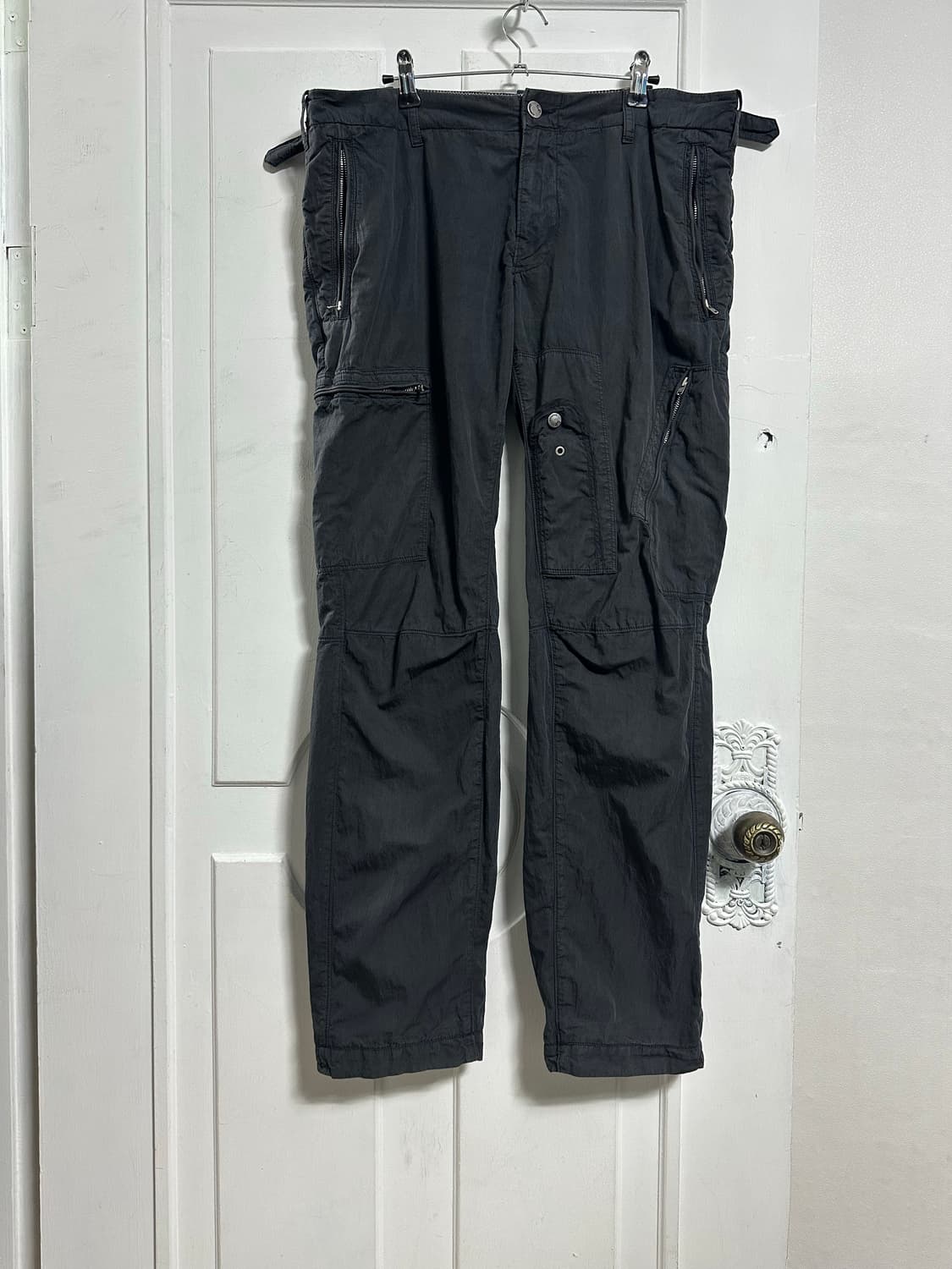 CP컴퍼니 파라슈트 팬츠 상품이미지1