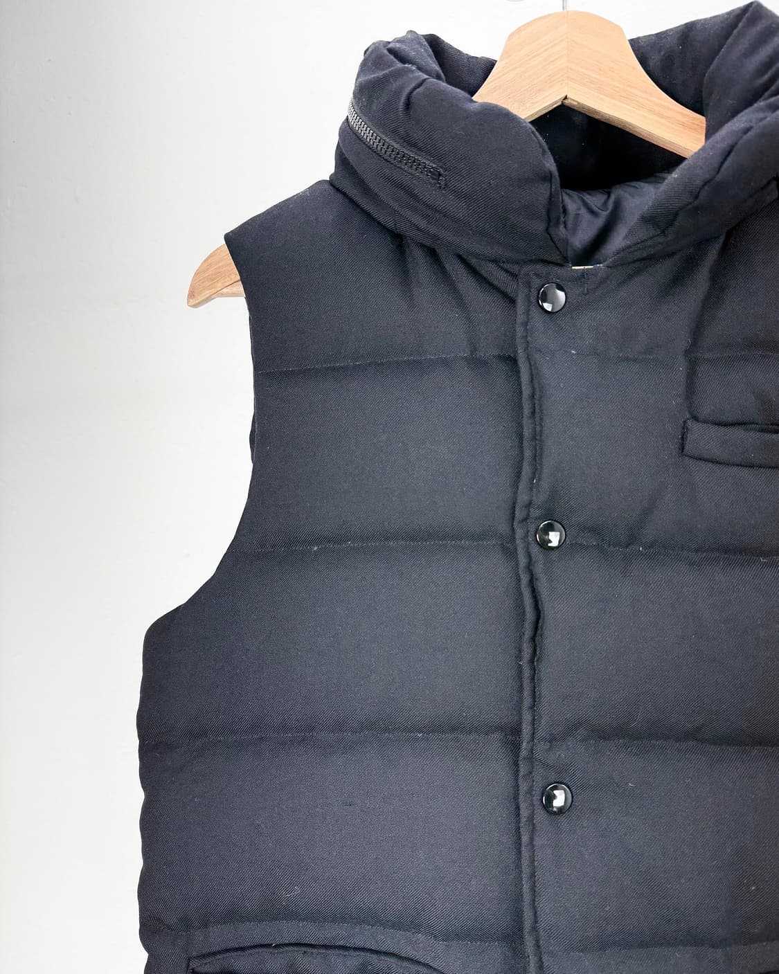 언더커버 리즘 조니오 블랙 히든 후디 다운 패딩 베스트 상품이미지2