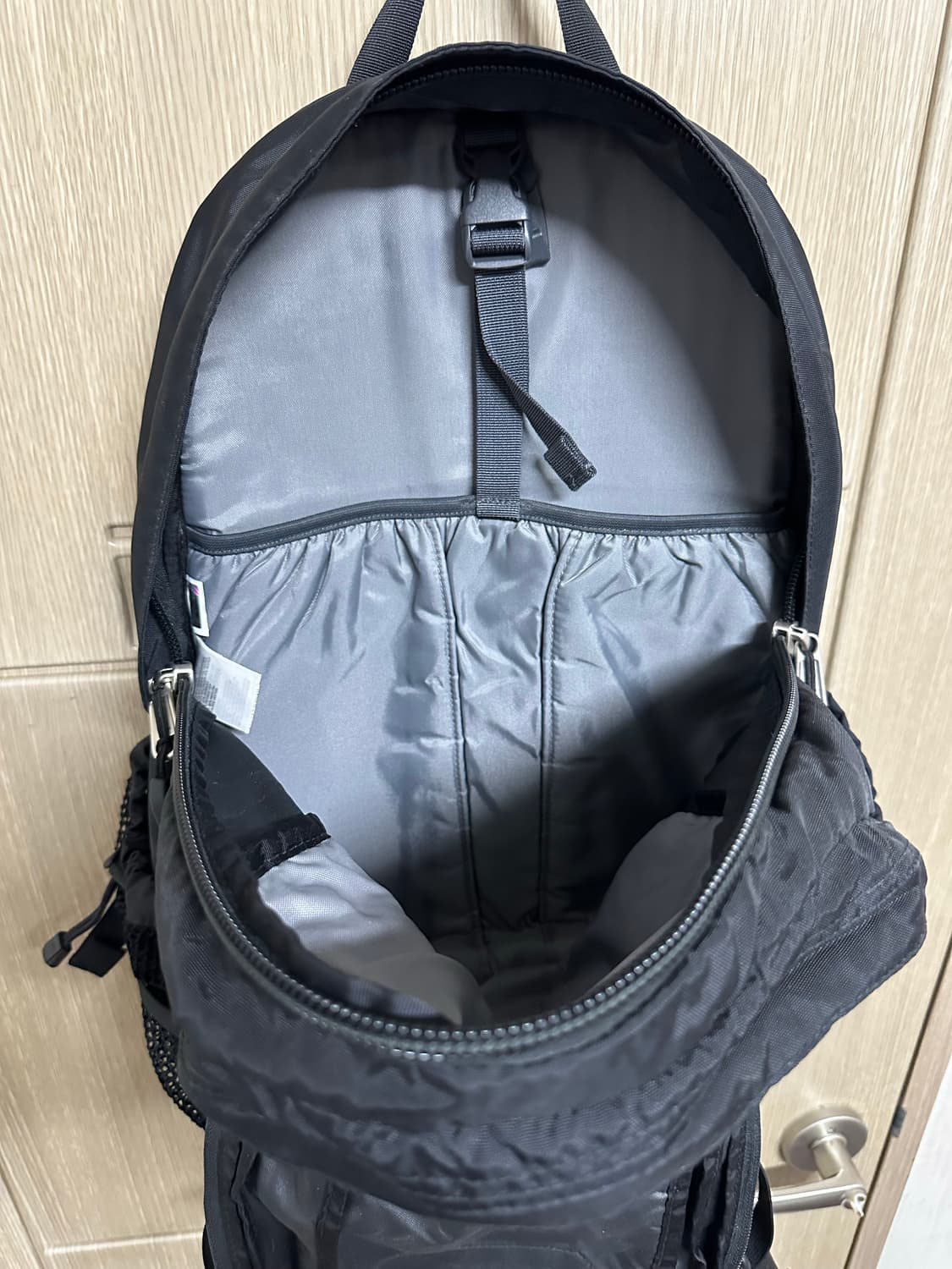 노스페이스 핫샷 백팩 블랙 상품이미지8