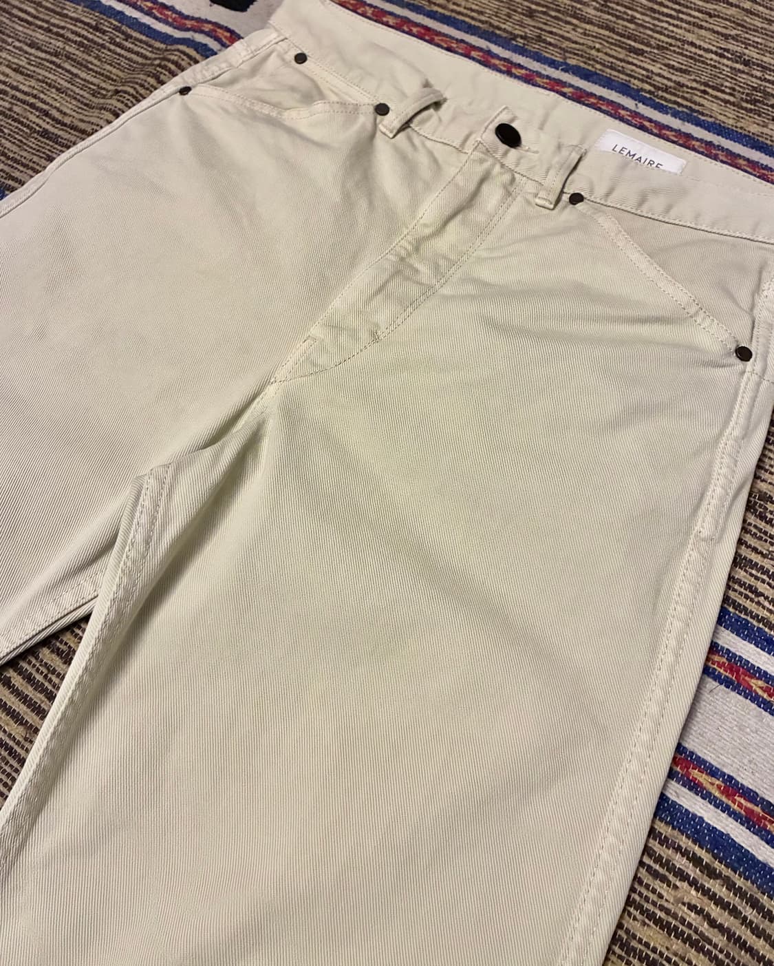 (48)LEMAIRE 르메르 에크루 스트레이트 데님팬츠 크림 상품이미지2