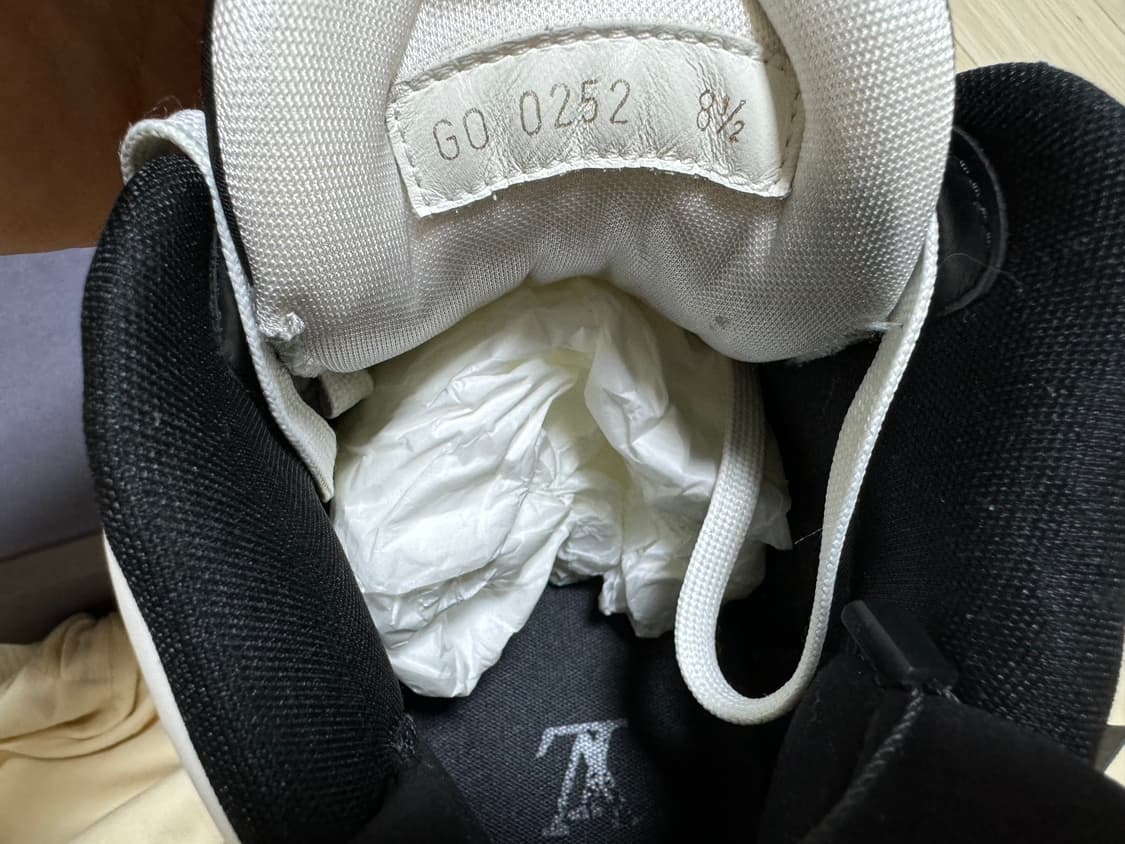 루이비통 LV 트레이너2 하이탑 8 1/2 사이즈 실측 280 상품이미지7