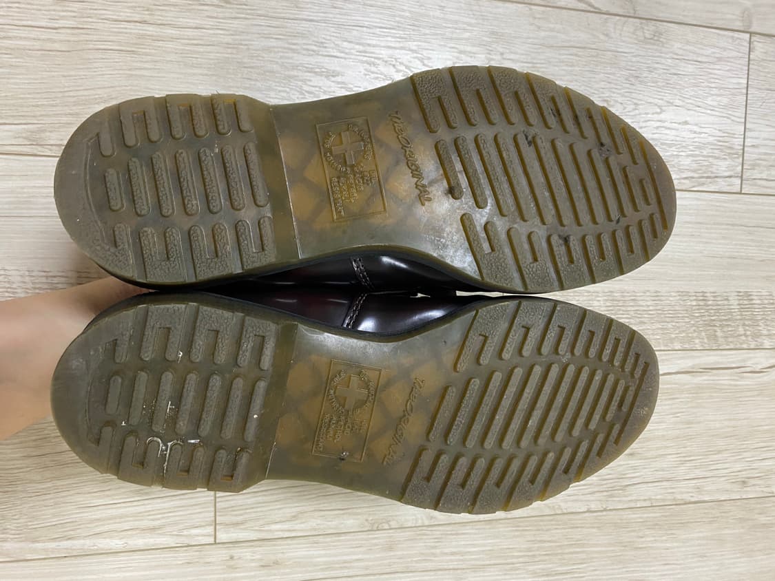 닥터마틴 아드리안 체리우드 280 상품이미지6