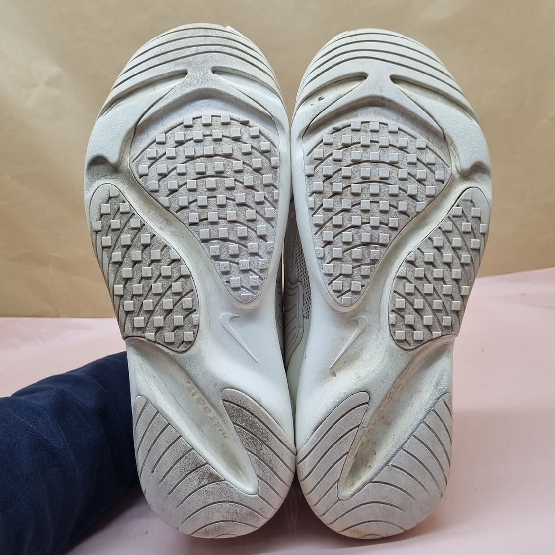 나이키 줌 2k 화이트 운동화250 상품이미지3