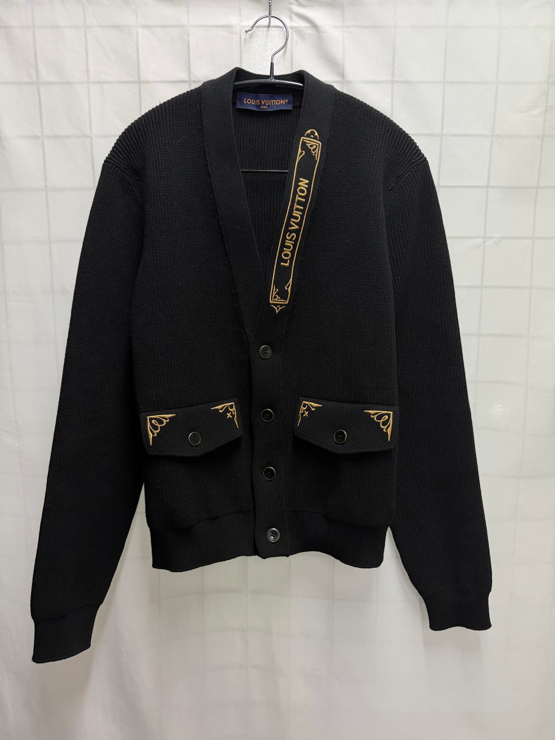 루이비통 엠브로이더드 시그니처 가디건 상품이미지2