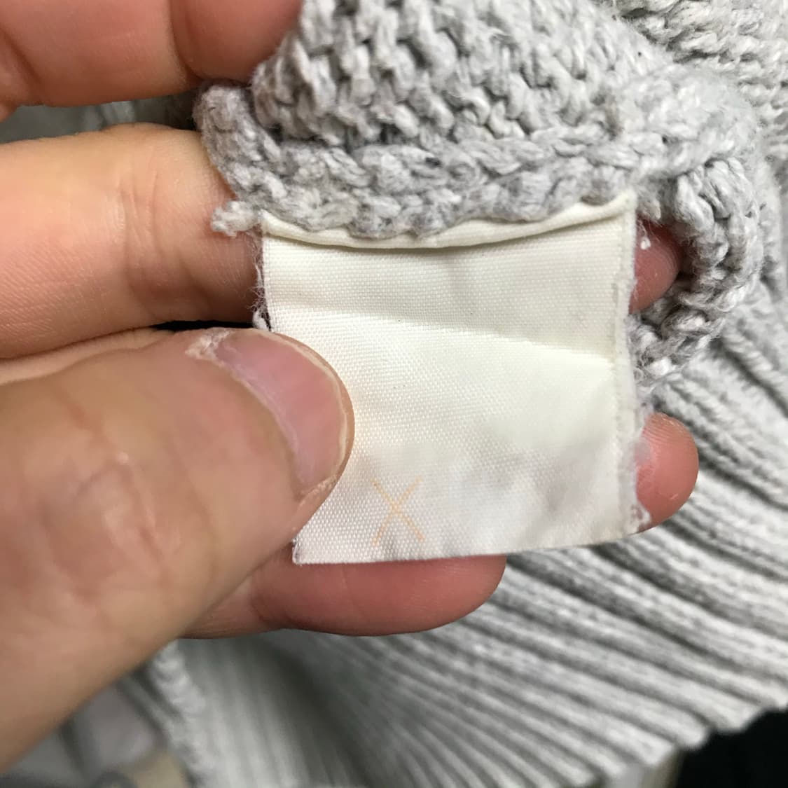 폴로 랄프로렌 회색 브이넥 니트 상품이미지4