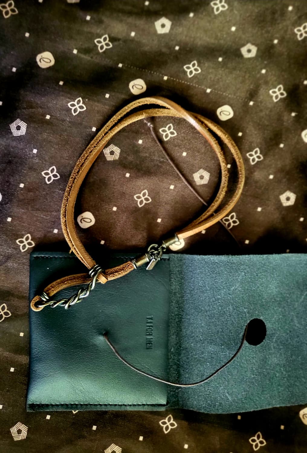 [미사용 새상품] 티아이포맨- 양가죽 팔찌 상품이미지5