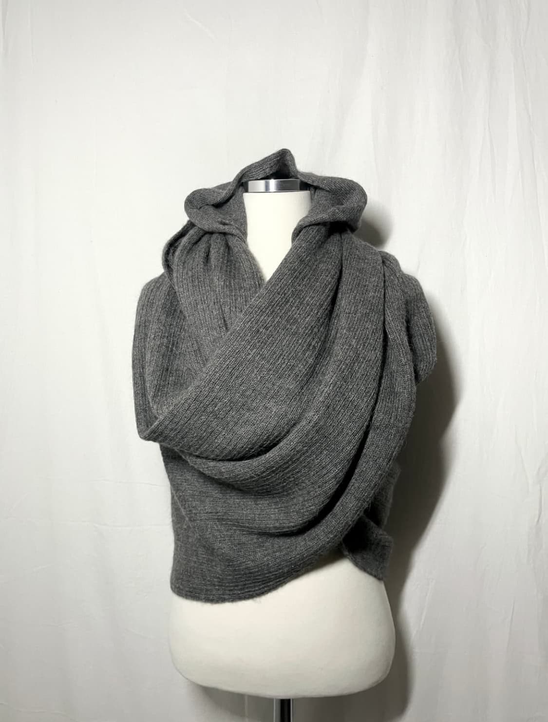 앤 드뮐미스터 후드 머플러 상품이미지6