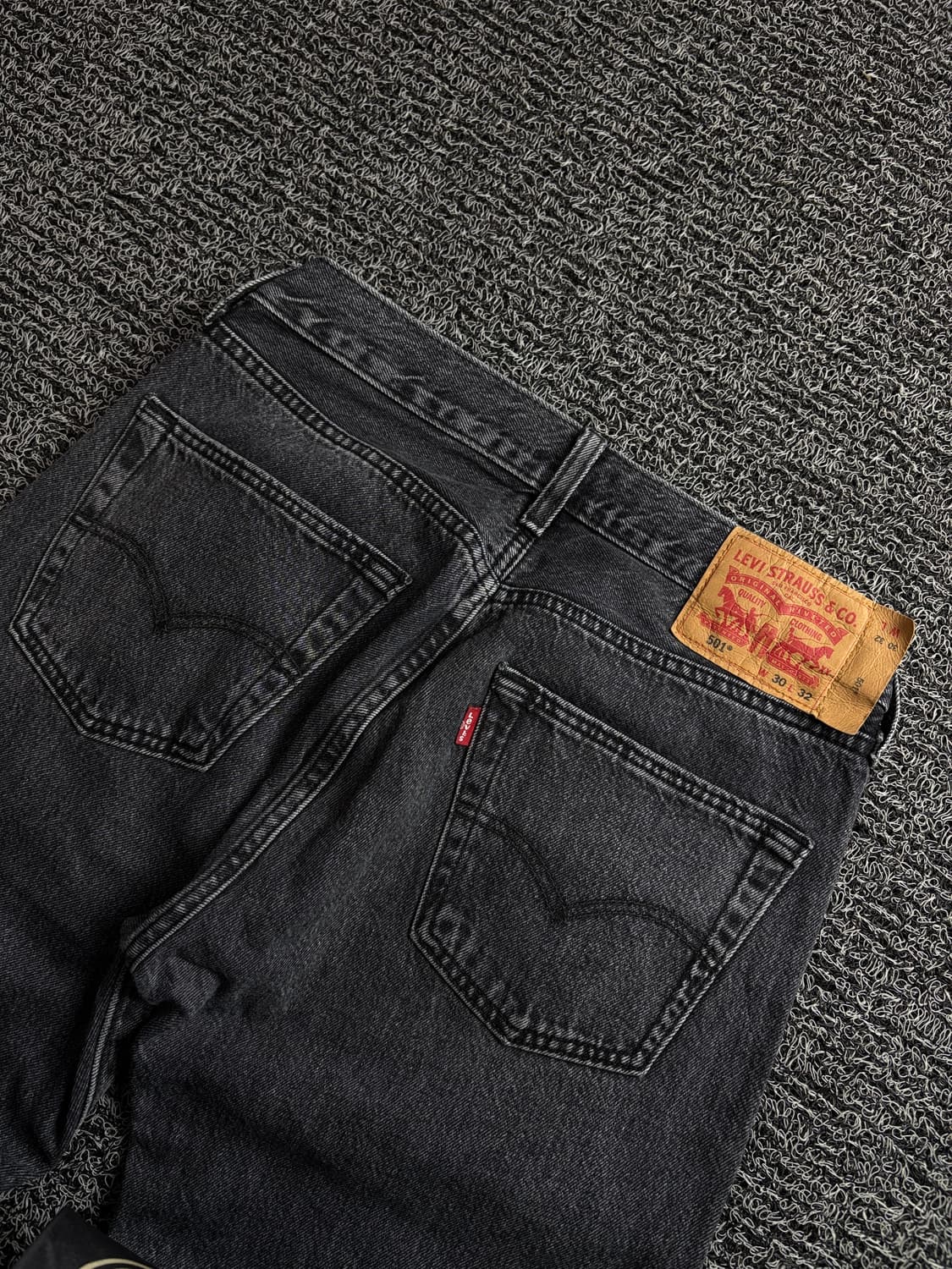 리바이스 501 흑청 레귤러 데님 팬츠 1605 상품이미지5