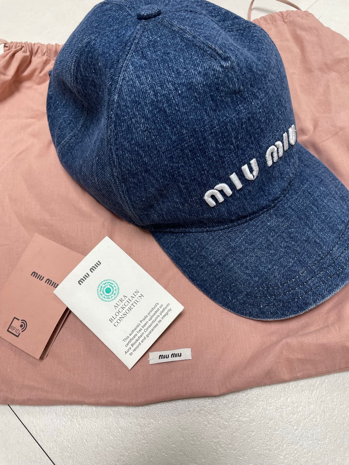 미우미우 데님 볼캡 상품이미지1
