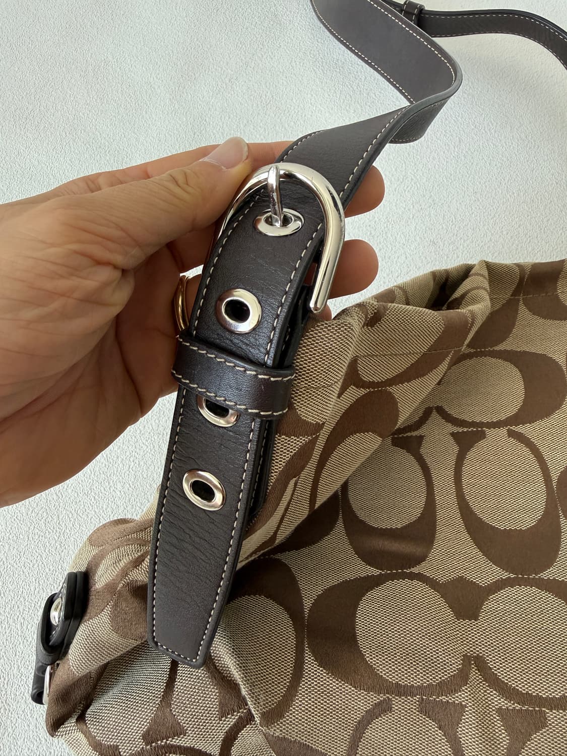 코치(Coach) 모노그램 크로스백(숄더 변형 가능) 상품이미지5