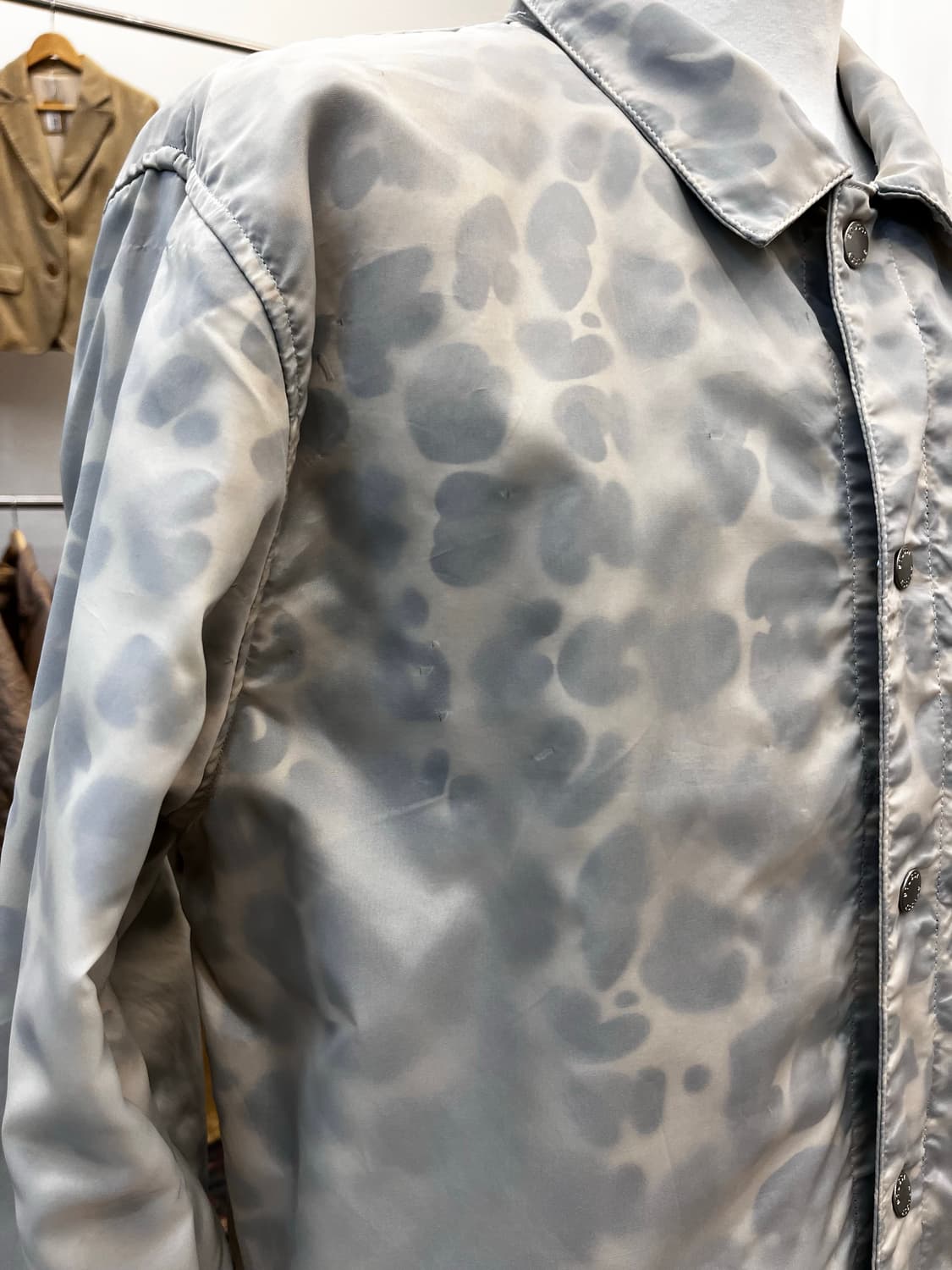 스투시 트랜스루센트 레오파드 코치 자켓 상품이미지4