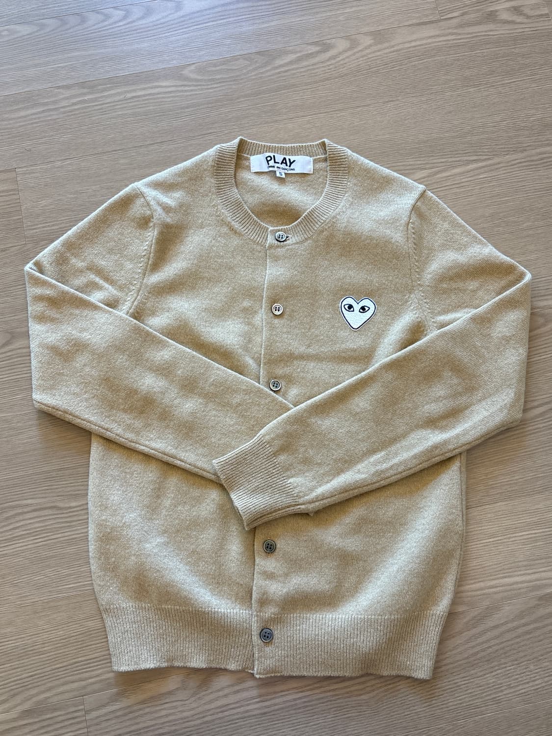 정품 꼼데가르송 가디건 s사이즈 베이지 상품이미지1