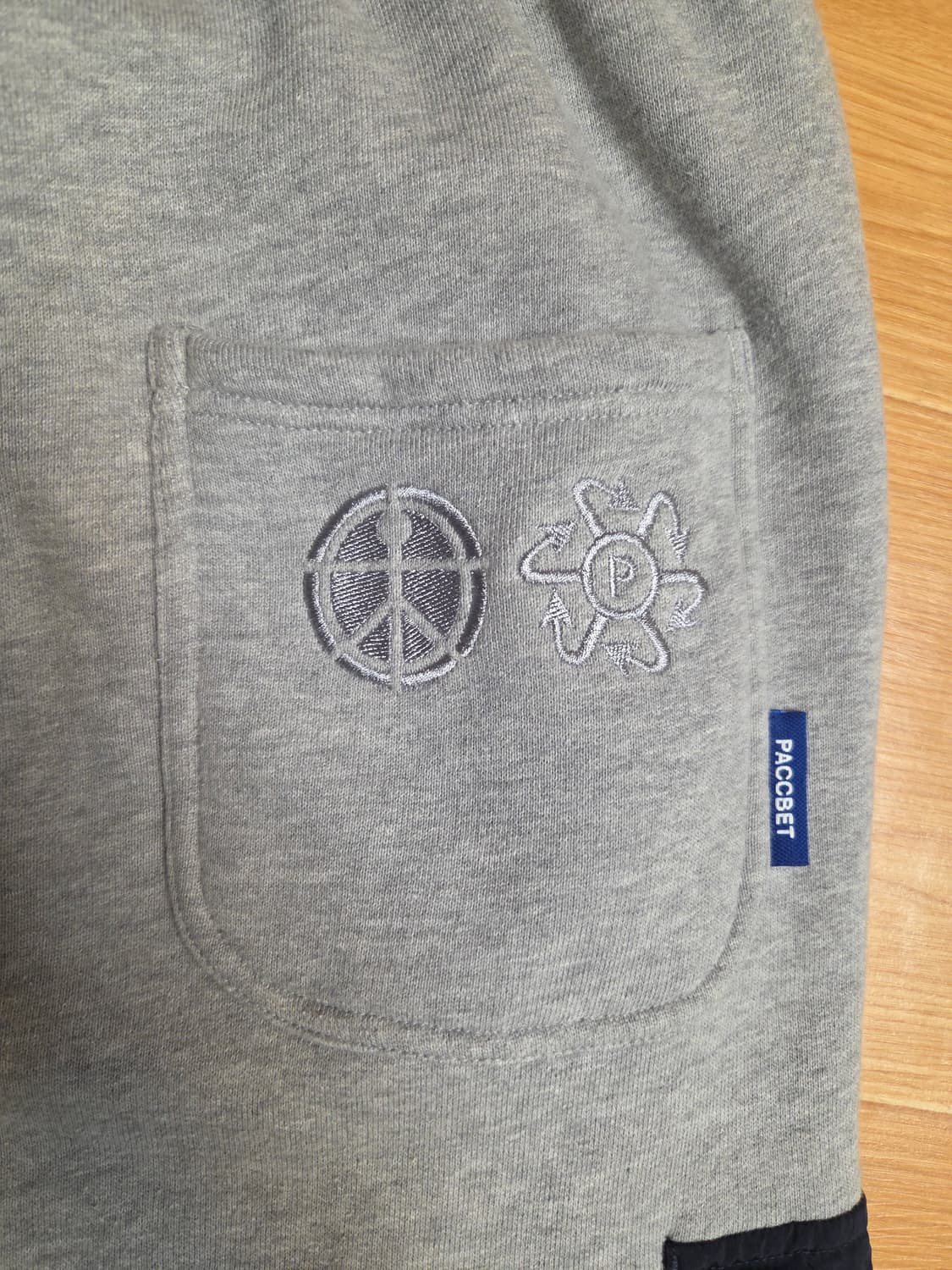 라스벳 고샤루브친스키 스웻팬츠 상품이미지3