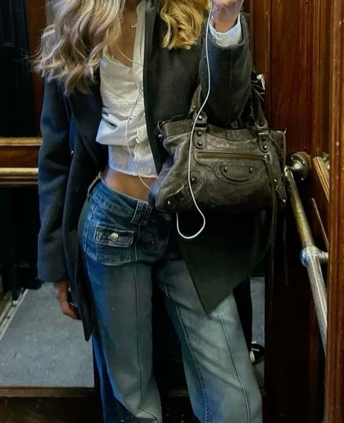 발렌시아가 클래식 퍼스트백 판매합니다. 상품이미지10