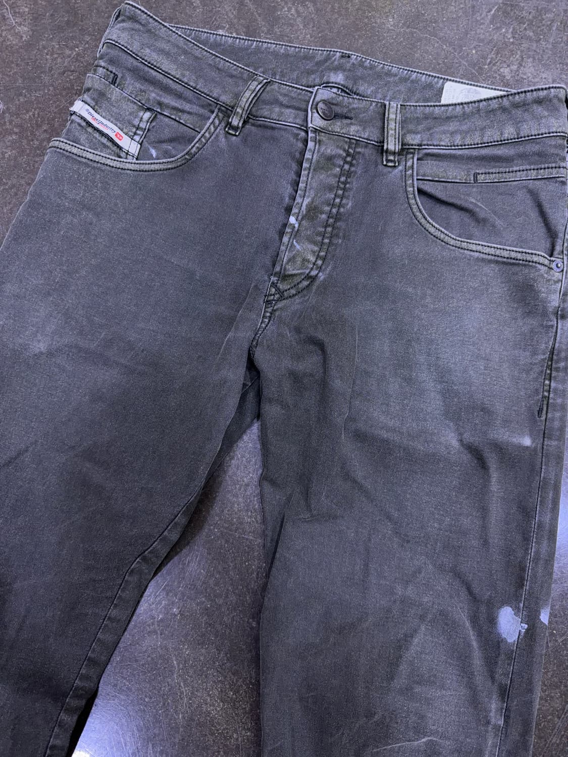 디젤 D-Bazer 빈티지 워싱 페인팅 테이퍼드핏 코튼팬츠 30 상품이미지3