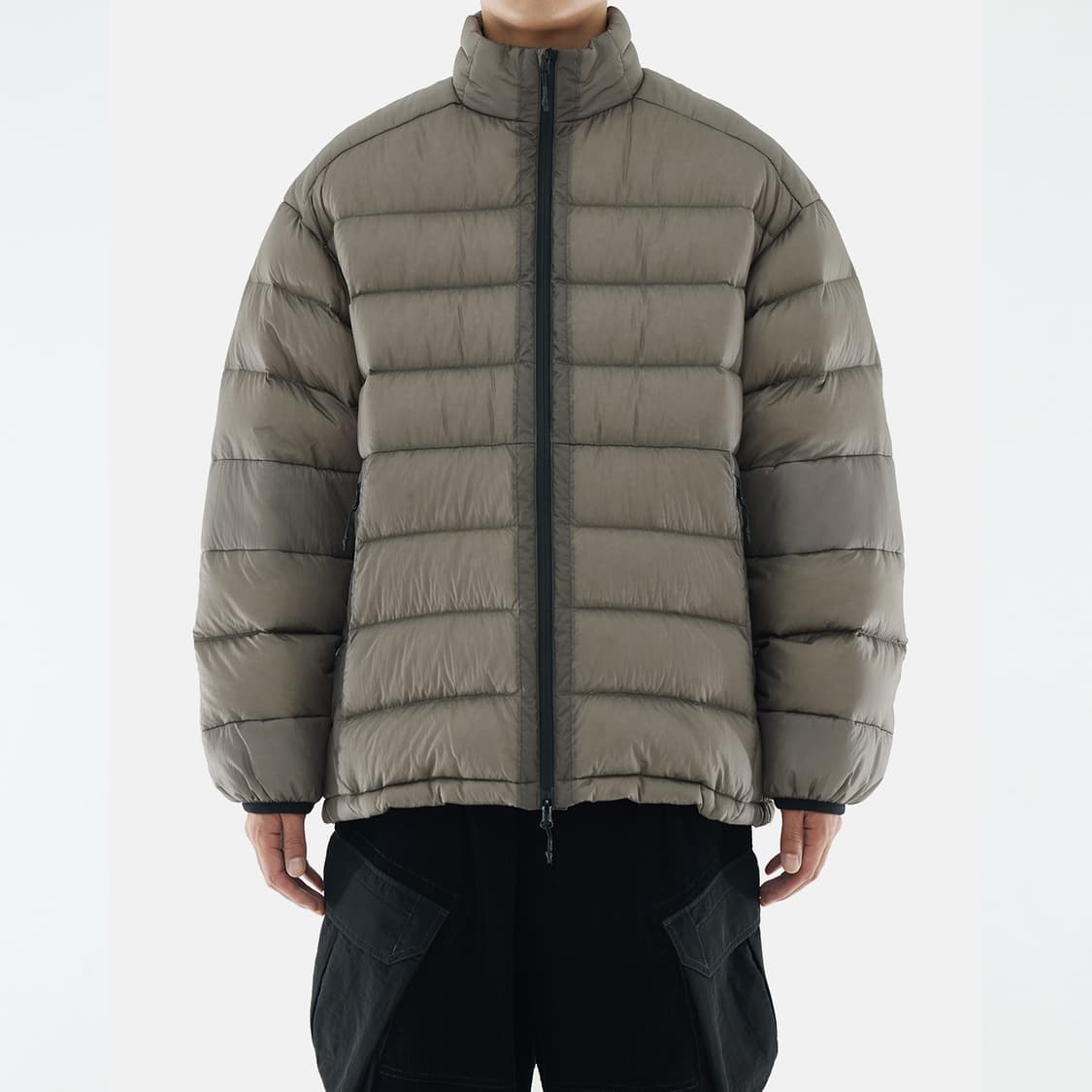 모이프 AW25 헬리움 다운 자켓 / SHEER OLIVE / 1 상품이미지3