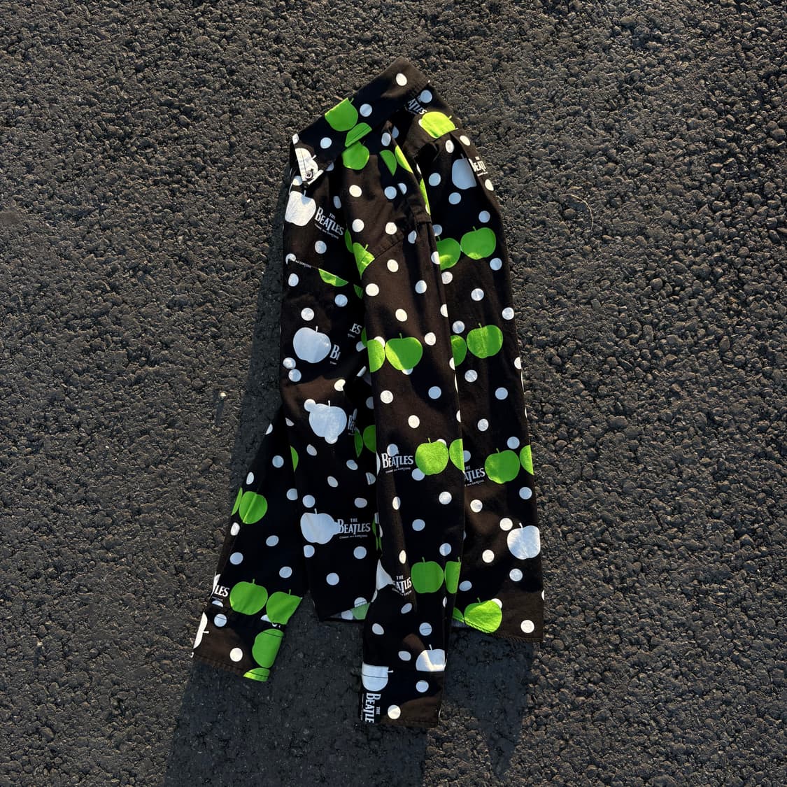 Comme Des Garcons x Beatles 그래픽 애플 도트 셔츠 상품이미지1