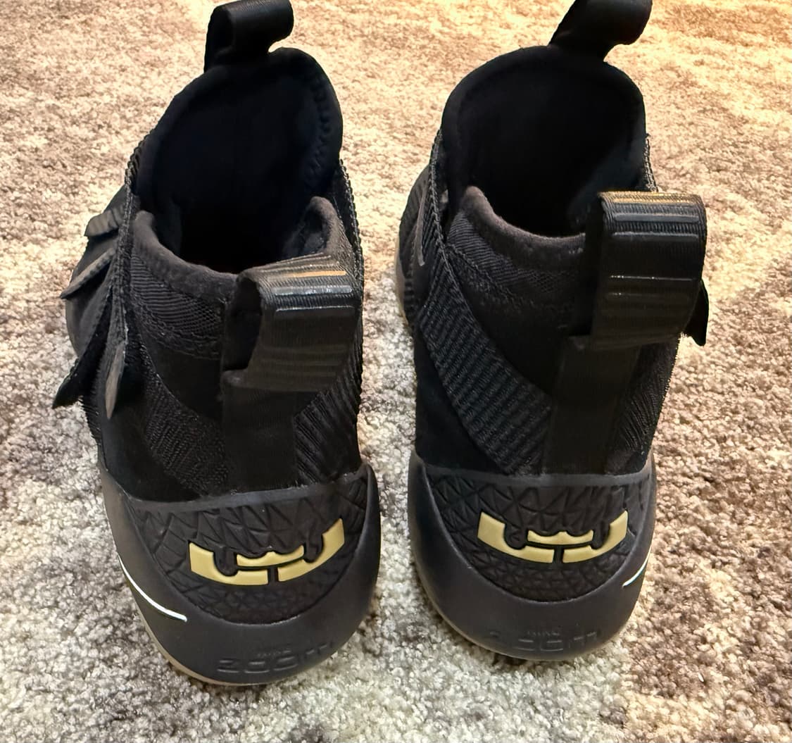 나이키 르브론 줌 솔져 11 블랙검 상품이미지4